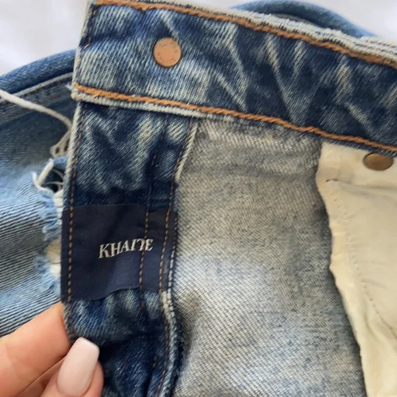KHAITE Danielle Jeans Portland size 25 like new
Made in USA super high rise ⭐️ - Picture 5 of 13